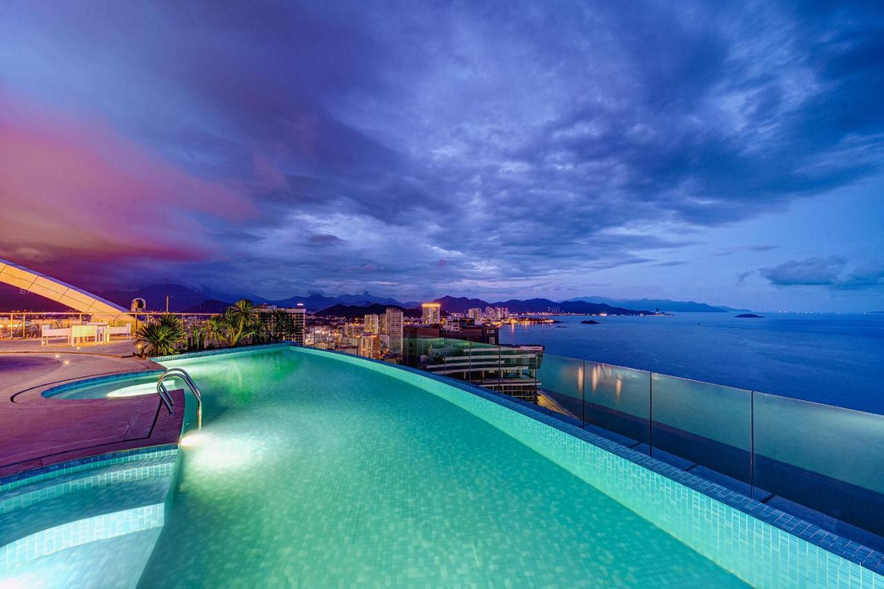 Az Five Stars Ocean View Apartment Nha Trang Luaran gambar